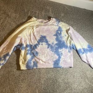 Crewneck sweatshirt